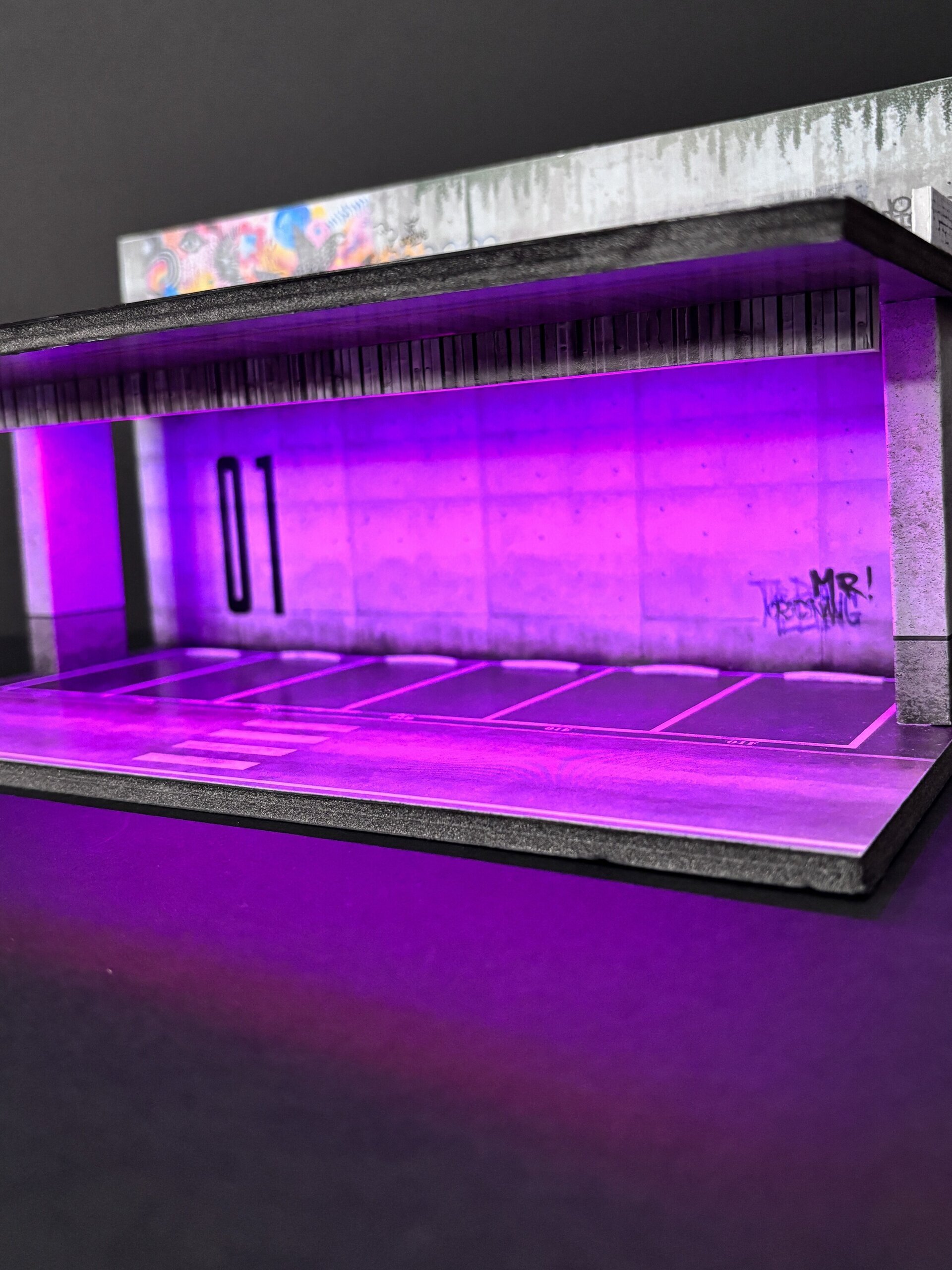 Diorama 1:64 Parking 2 pisos con luz RGB - 4