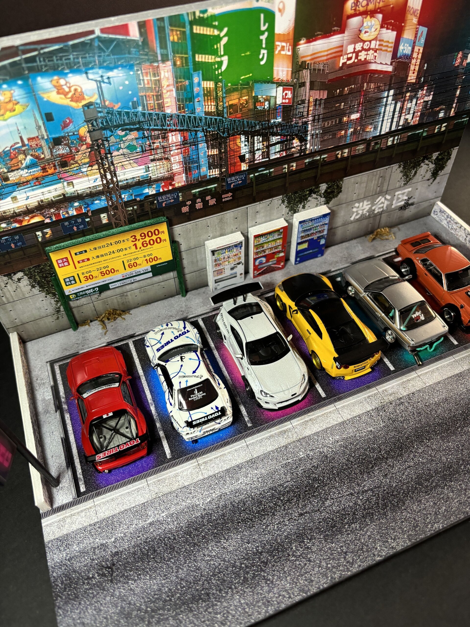 Diorama 1:64 efecto neón - 3