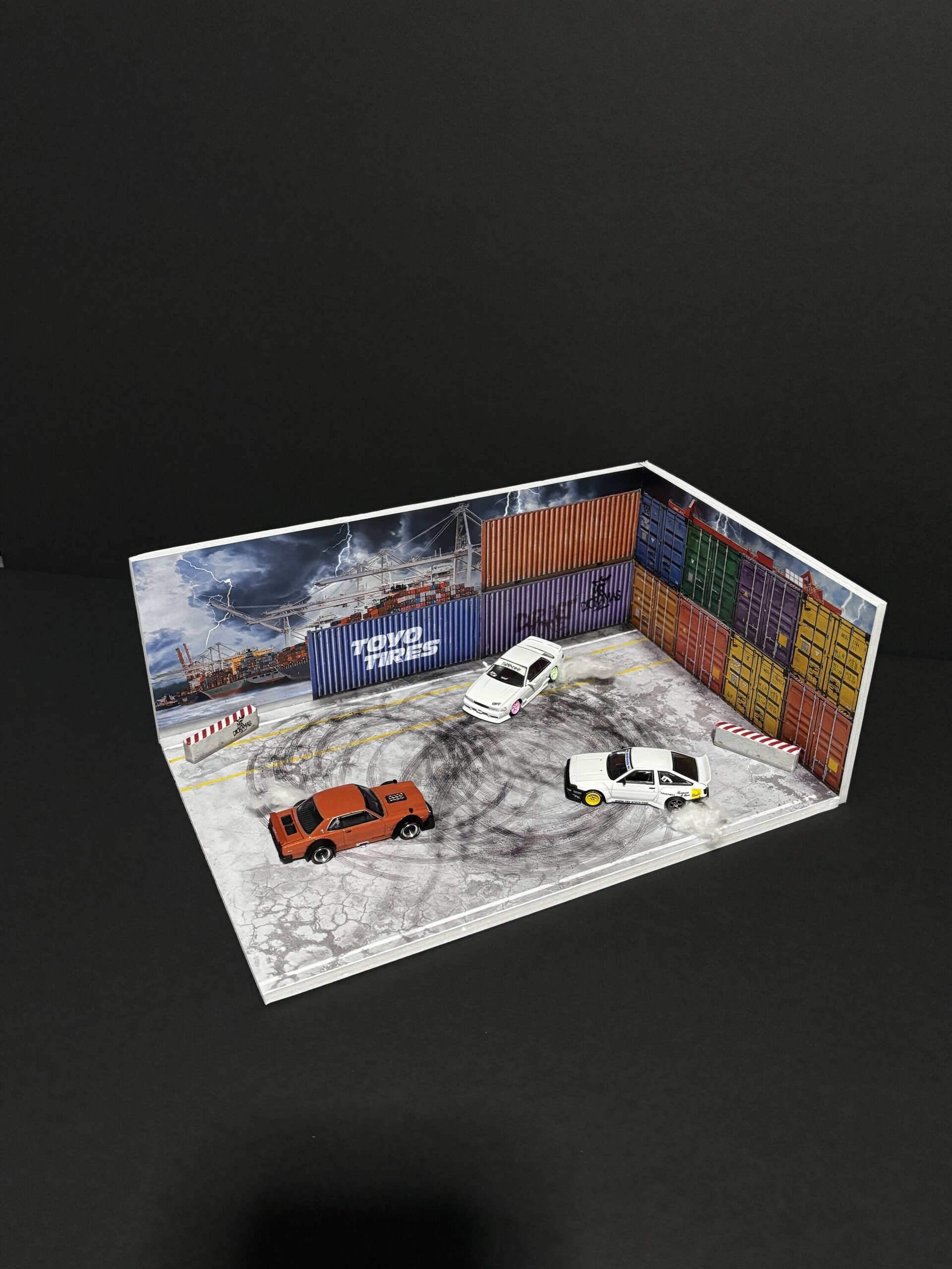 Diorama 1:64 Drift port - 3