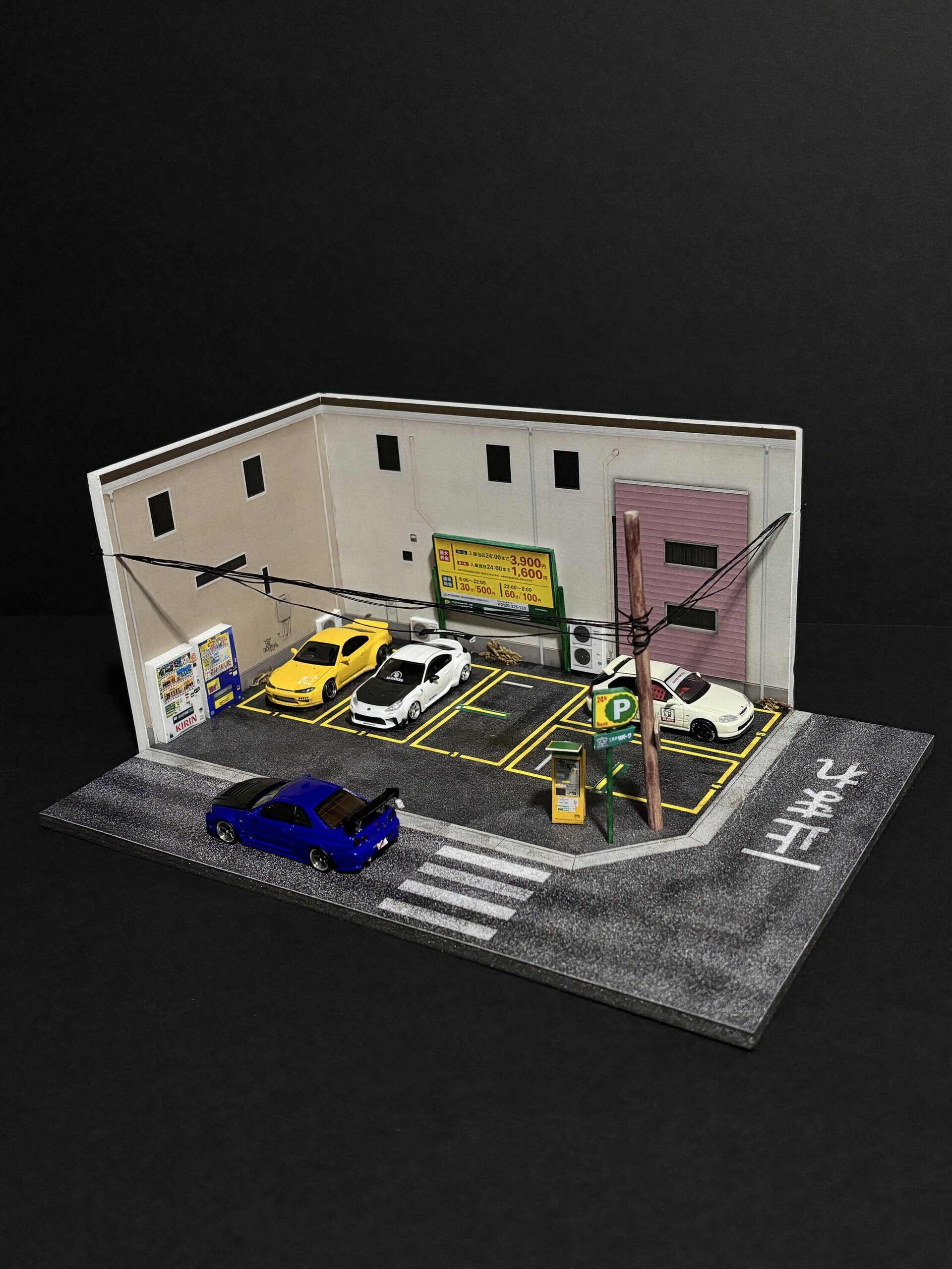 Diorama 1:64 Japan parking ext. - 4
