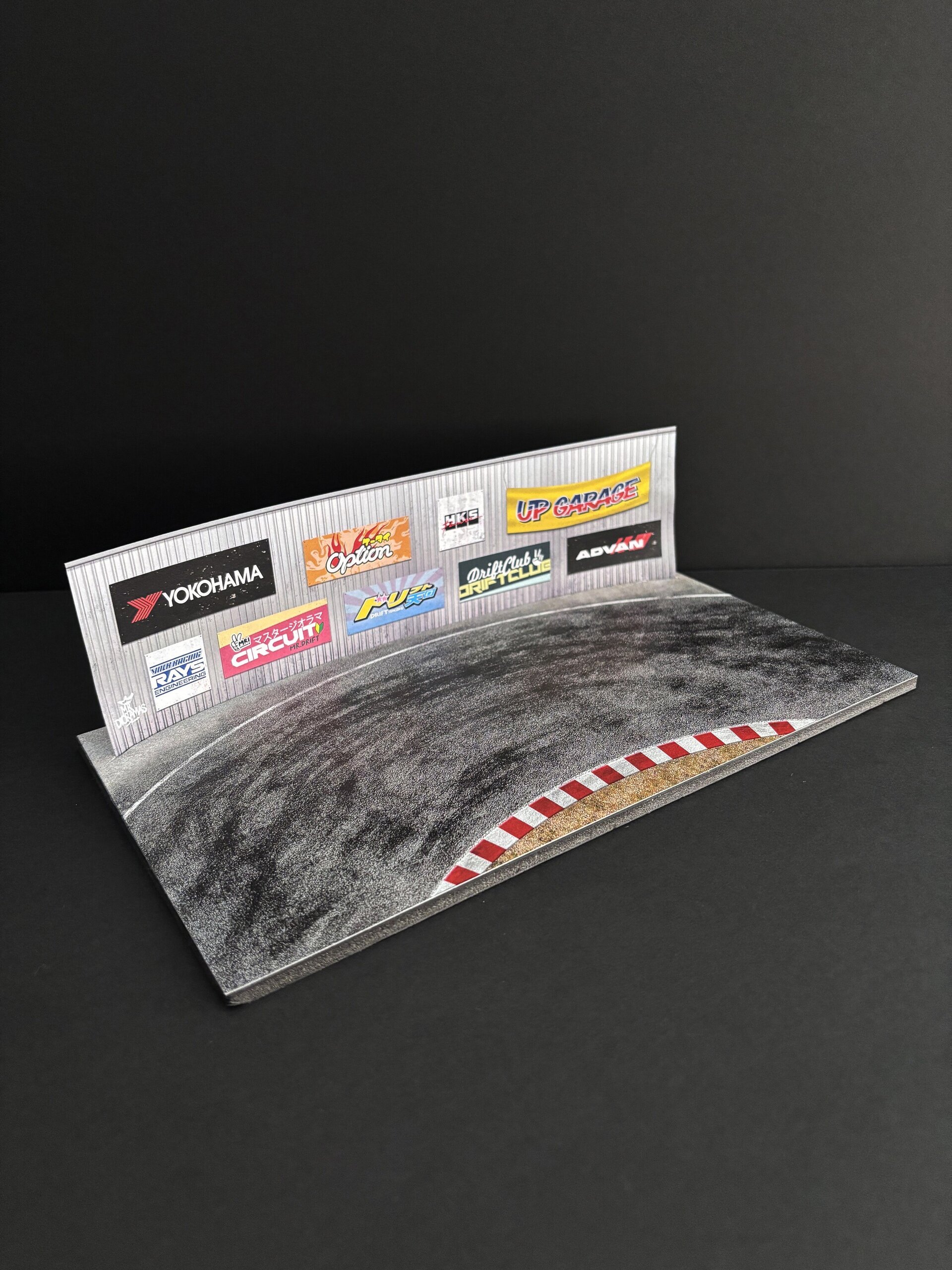 Diorama 1:64 Curva circuito - 3
