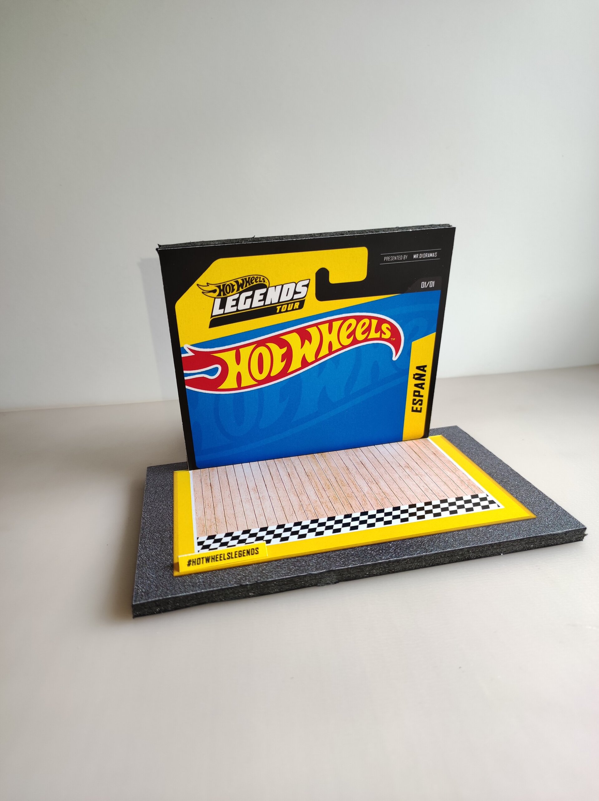 Stand 1:64 Hot Wheels Legends Tour - 4