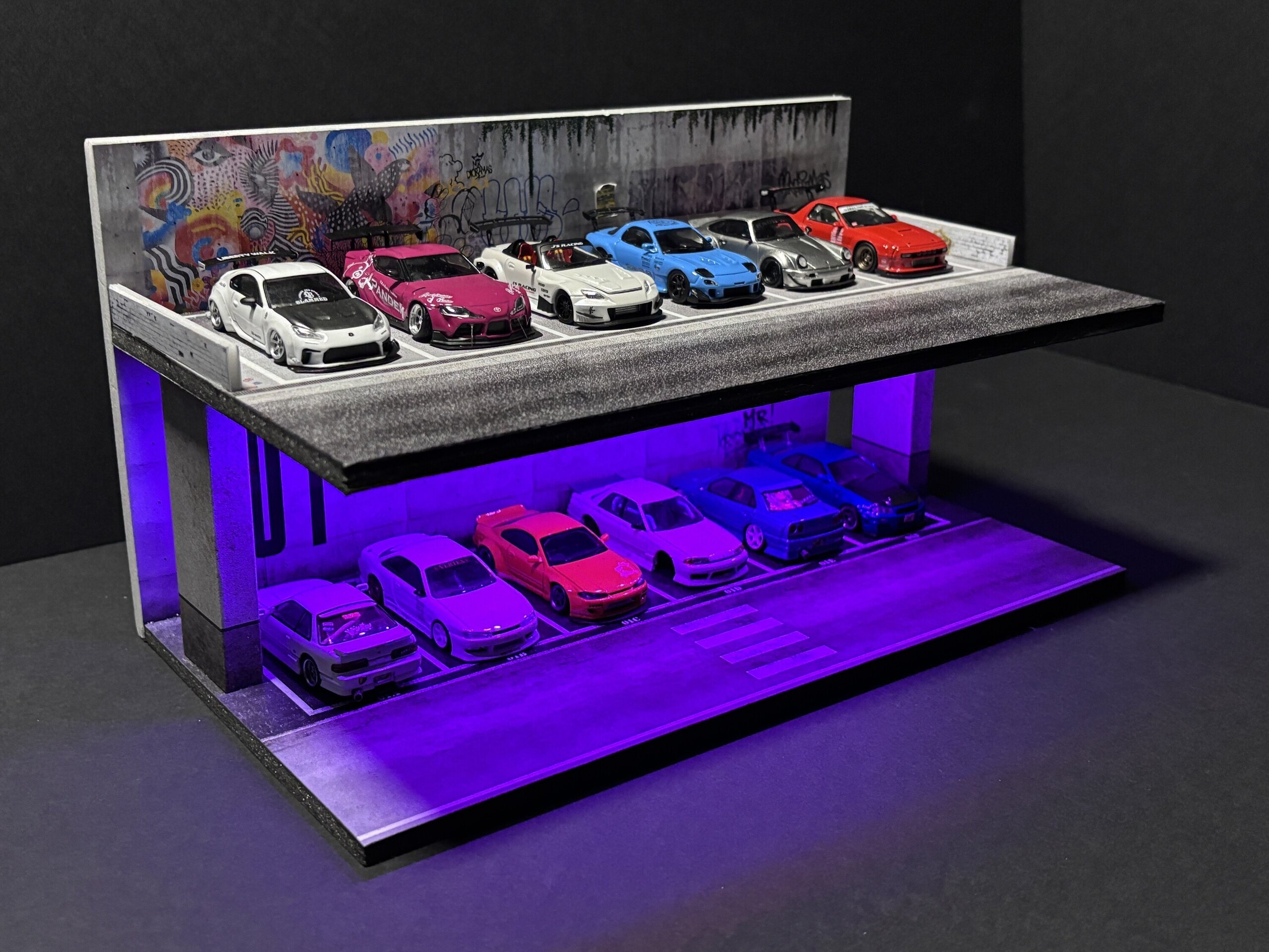 Diorama 1:64 Parking 2 pisos con luz RGB - 3